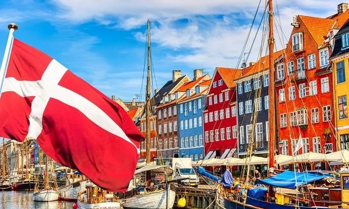 Δανία: Η κυβέρνηση ζητάει από τους πολίτες να αποθηκεύσουν τρόφιμα, νερό και δισκία ιωδίου